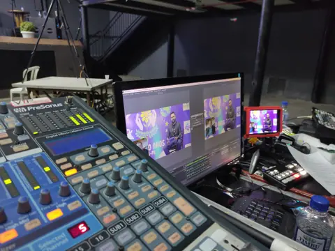 Switcher e monitoração em transmissão ao vivo